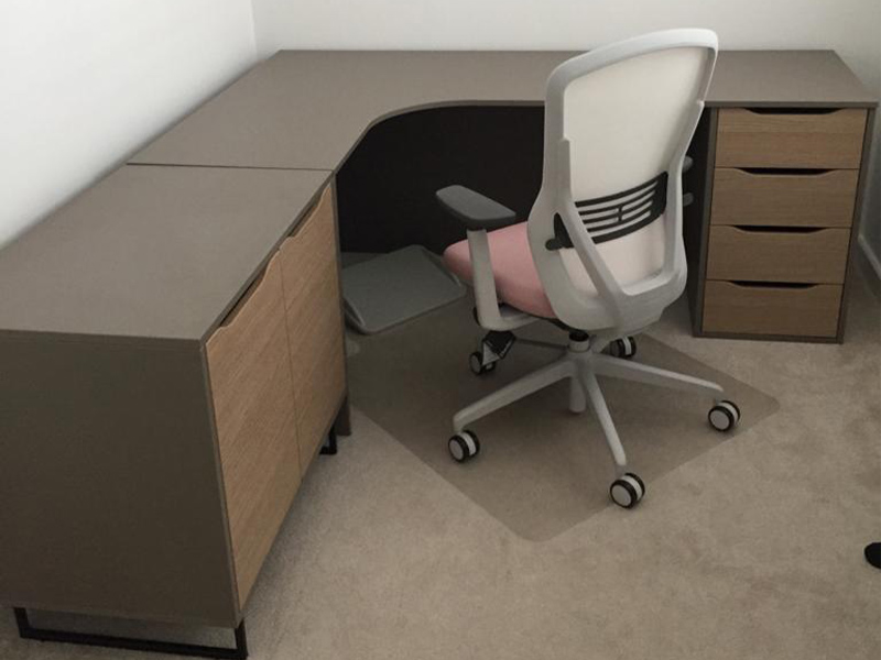 corner desk and chair