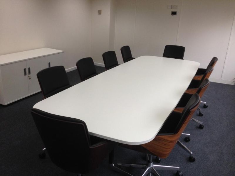 meeting room black chair and table